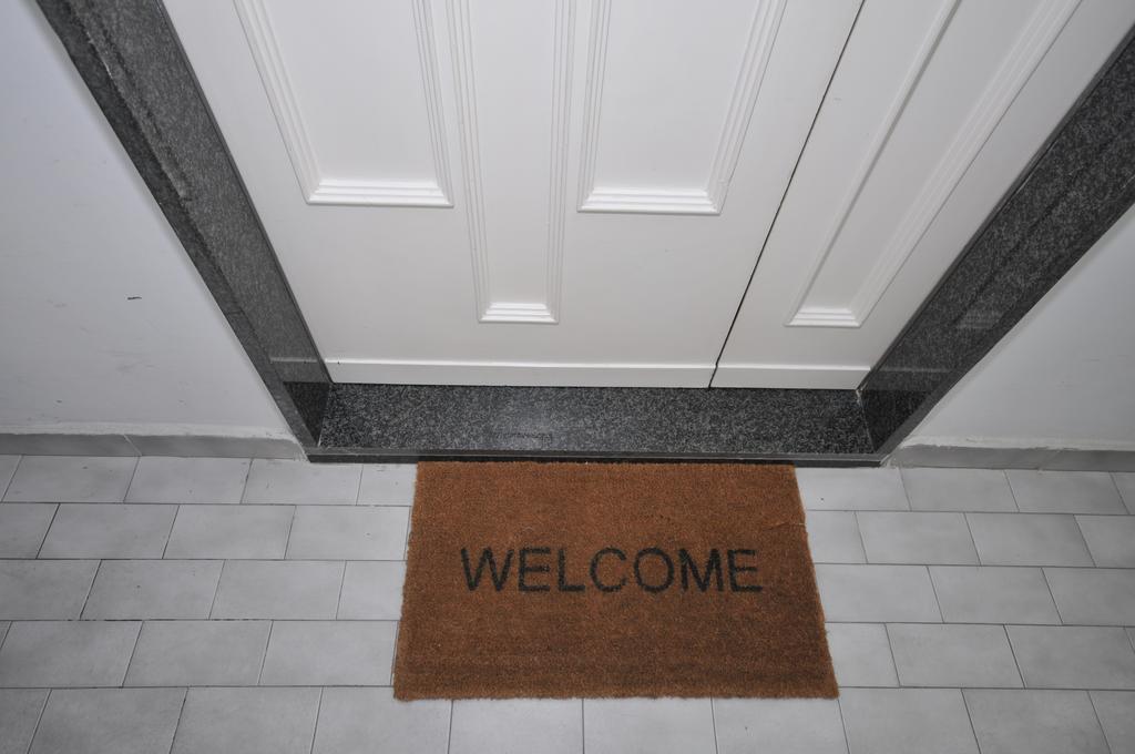 Welcome House เนเปิลส์ ภายนอก รูปภาพ